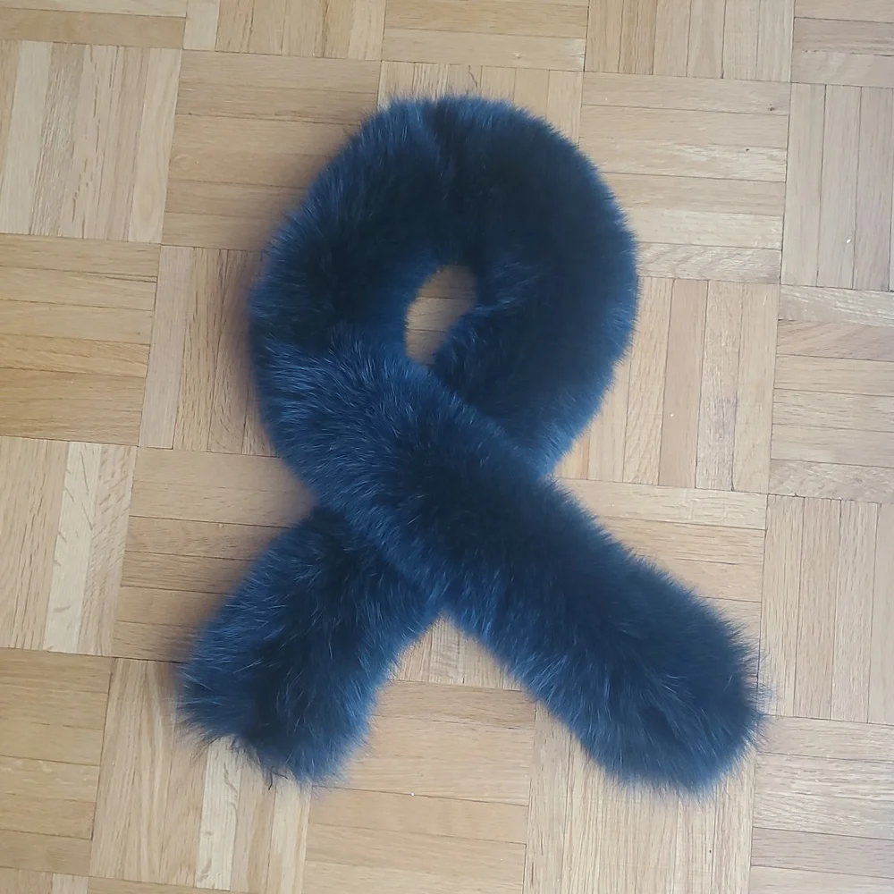 Real Fox Fur Scarf Collar - Picture 2 of 11